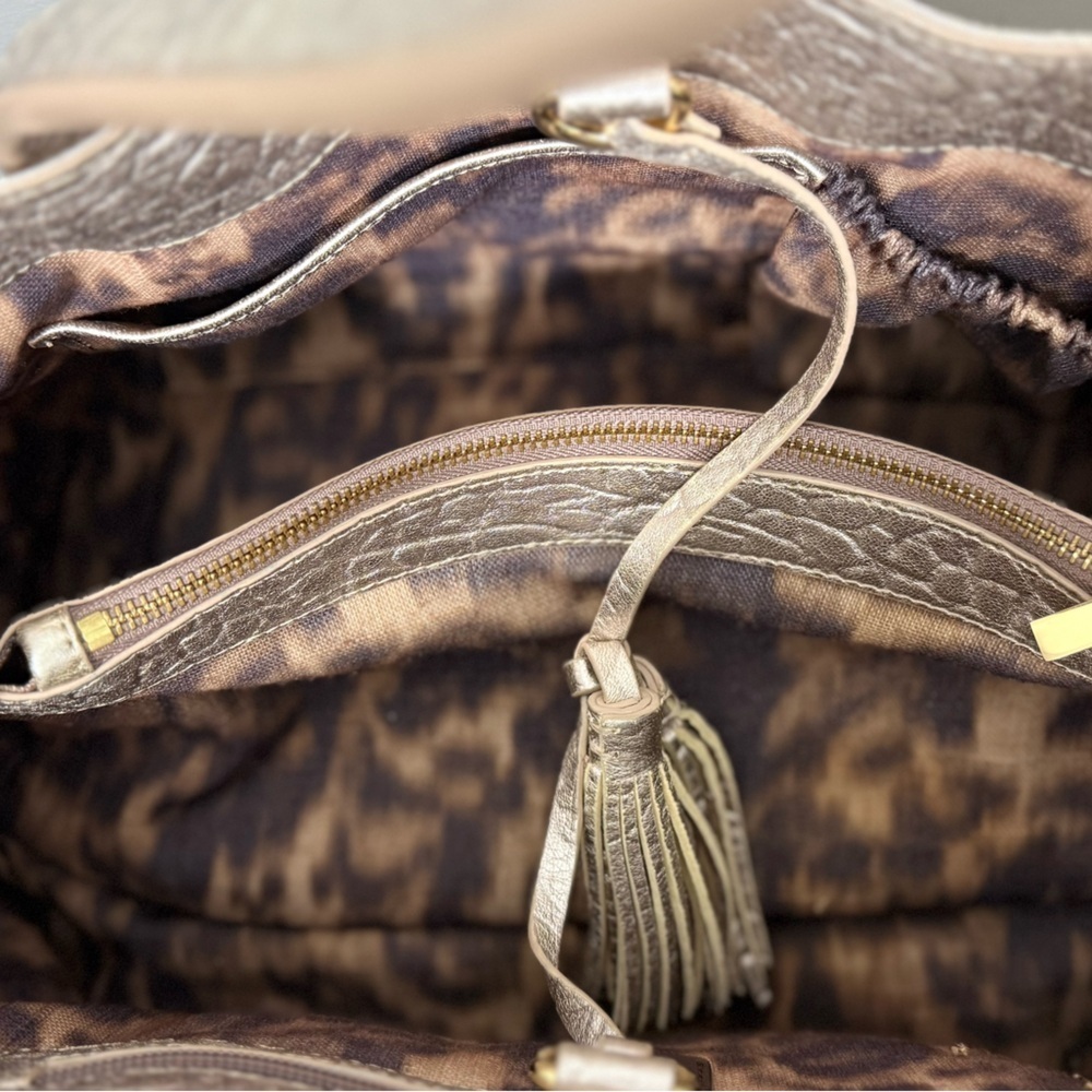 Stuart Weitzman Gold/Silver Pebbled Leather Textured Tote Bag - Picture 5 of 16